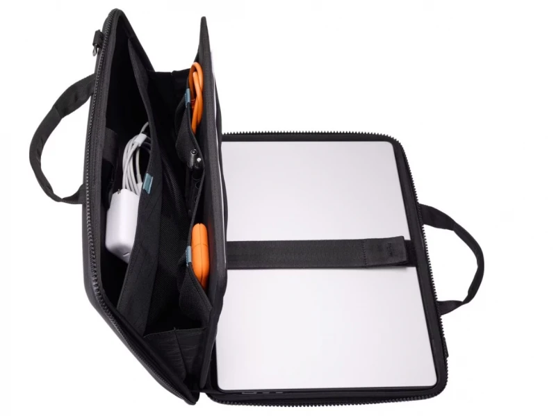 Thule | Gauntlet | Tinka iki 16 " | MacBook Attaché | Juodas