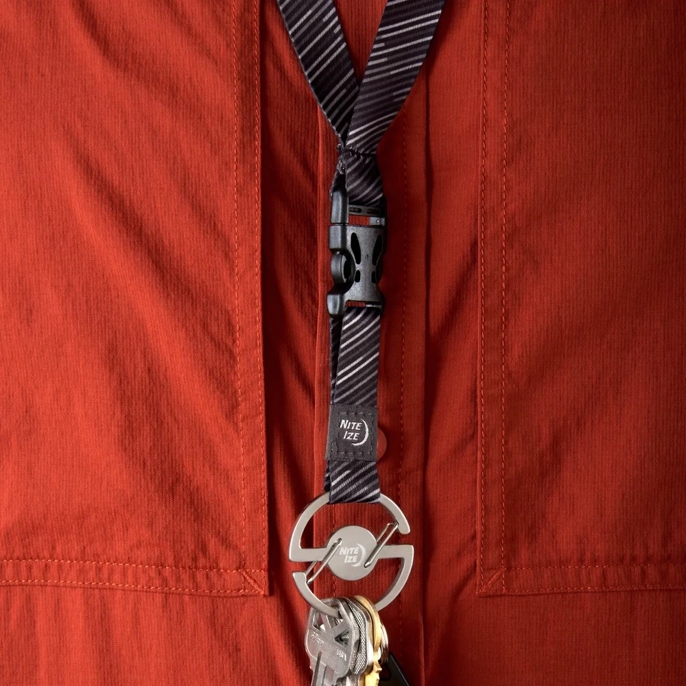 Nite Ize Medallion Key Lanyard karabinas su dirželi, plieno