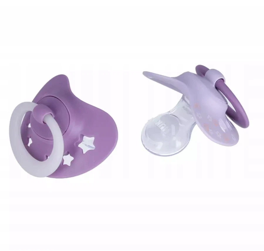NUK SOOTHING čiulptukas 0-6m CLASSIC DAY&NIGHT LIGHTS AT NIGHT 2 vnt + dėklas