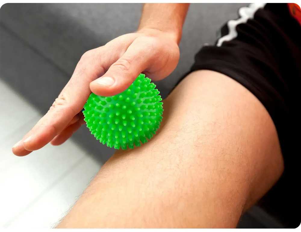 Neo-Sport Nukido Masažo ir fitneso kamuolys 9 cm NS-957 žalias