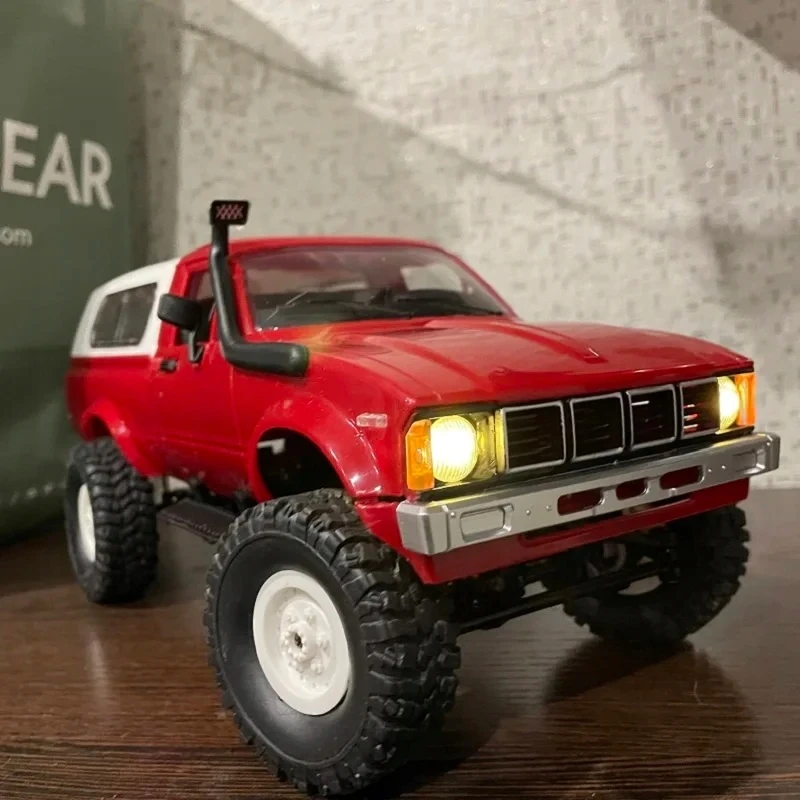 Nuotolinio valdymo wpl c-24 4wd off-roader visureigis