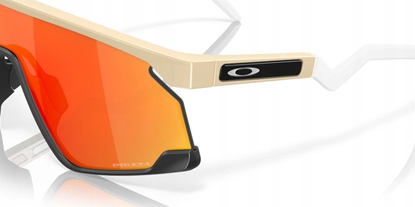 Oakley Bxtr akiniai: Desert Tan/prizm Ruby