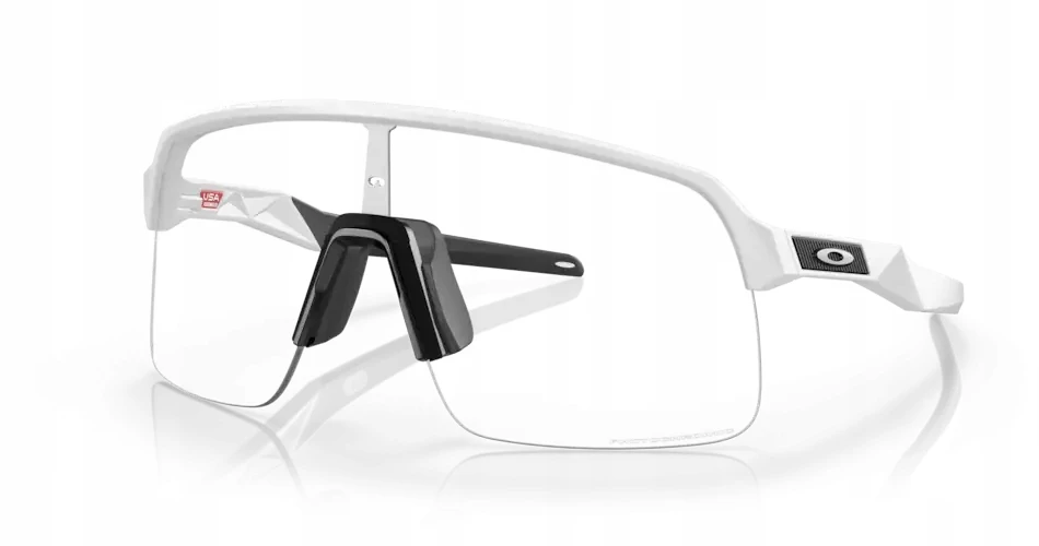Oakley Sutro Lite Fotochromatinė stiklo plokštelė Clear To Juodas