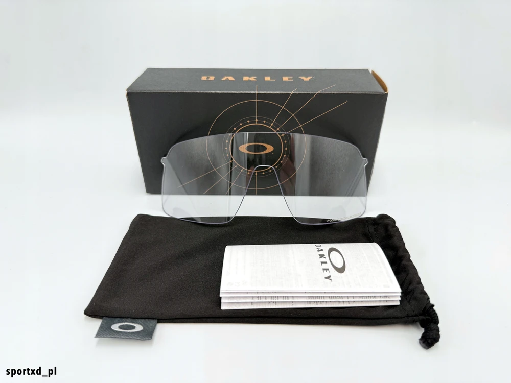 Oakley Sutro Lite Fotochromatinė stiklo plokštelė Clear To Juodas