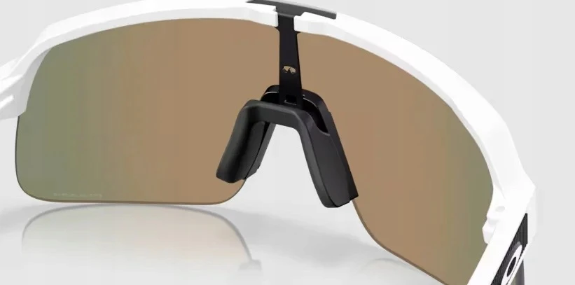 Oakley Sutro Lite S sportiniai akiniai nuo saulės balti