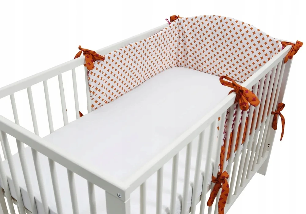 Ochraniacz do łóżeczka na szczebelki Motherhood