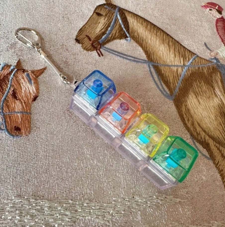 Okami Antistresinis Clicker Keychain Fidget 4 jungikliai Clicker LED apšvietimo klaviatūra