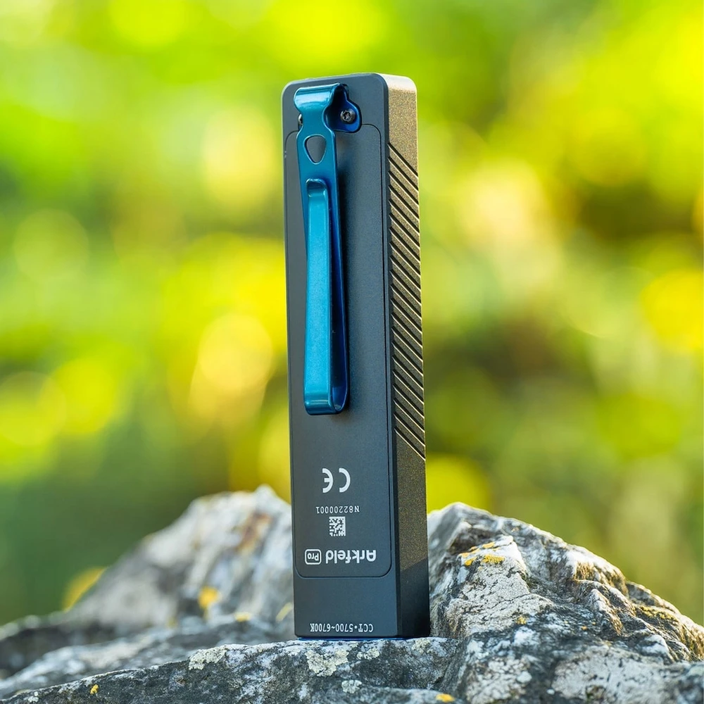 Olight Arkfeld Pro UV Juodas 1300 liumenų lazerinės rodyklės žibintuvėlis