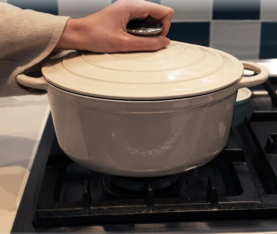 Overmont Emaliuotas ketaus puodas olandiška orkaitė 26 cm 4,7 l indukcinė orkaitės duona