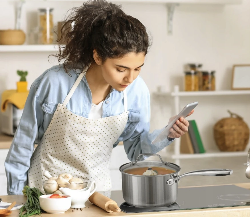 PADAŽO PUODŲ ŠILDYMO PUODAS NUTRICHEF PLIENAS STIPRUS SU dangteliu