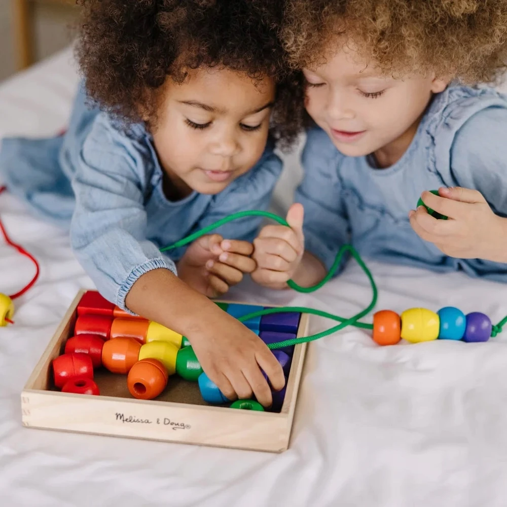 Pagrindinių raištelių karoliukai - MELISSA & DOUG - Trisdešimt medinių karoliukų - Mišrus - Nuo 3 metų