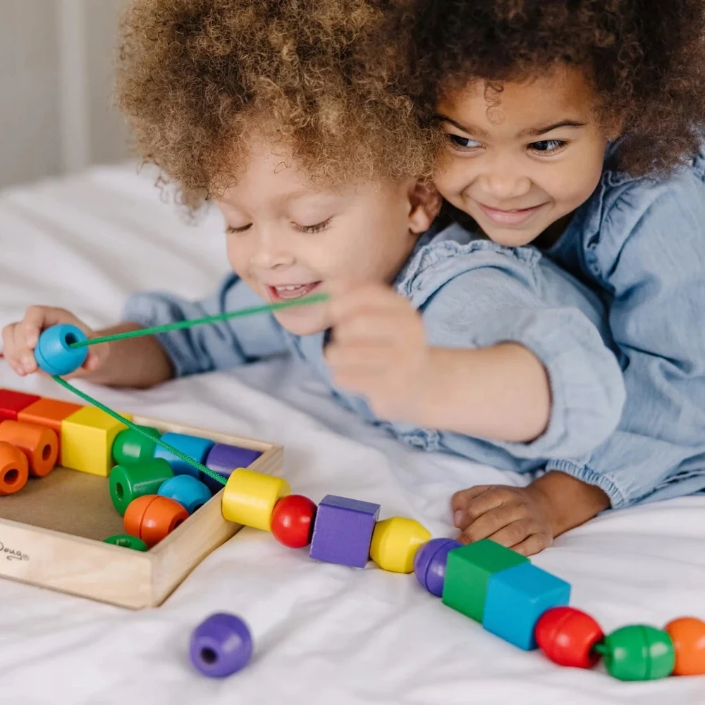 Pagrindinių raištelių karoliukai - MELISSA & DOUG - Trisdešimt medinių karoliukų - Mišrus - Nuo 3 metų