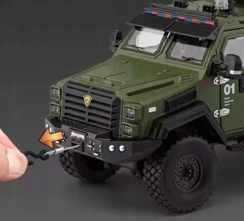 Pan i Pani Gadżet 1:24 SKALĖS VISIEURĖS KARIO POLICIJOS AUTOMOBILIŲ ŽALIA GARSO ŠVIESA