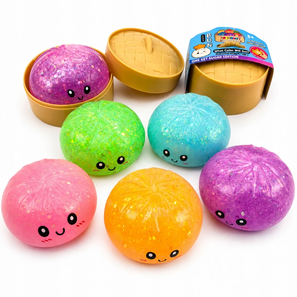 Pika Gniotek Anti-stress Dumpling XXL koldūnai - BLIZGĖS, SVETINČIAS TAMSOJE
