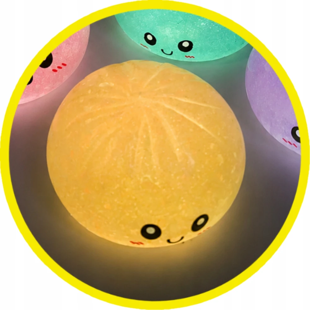 Pika Gniotek Anti-stress Dumpling XXL koldūnai - BLIZGĖS, SVETINČIAS TAMSOJE