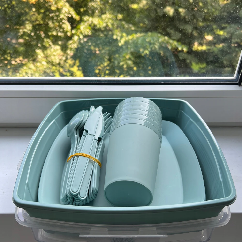 PIKNIKO RINKINYS, PLASTIKINĖ TURISTINĖ DĖŽĖ 6