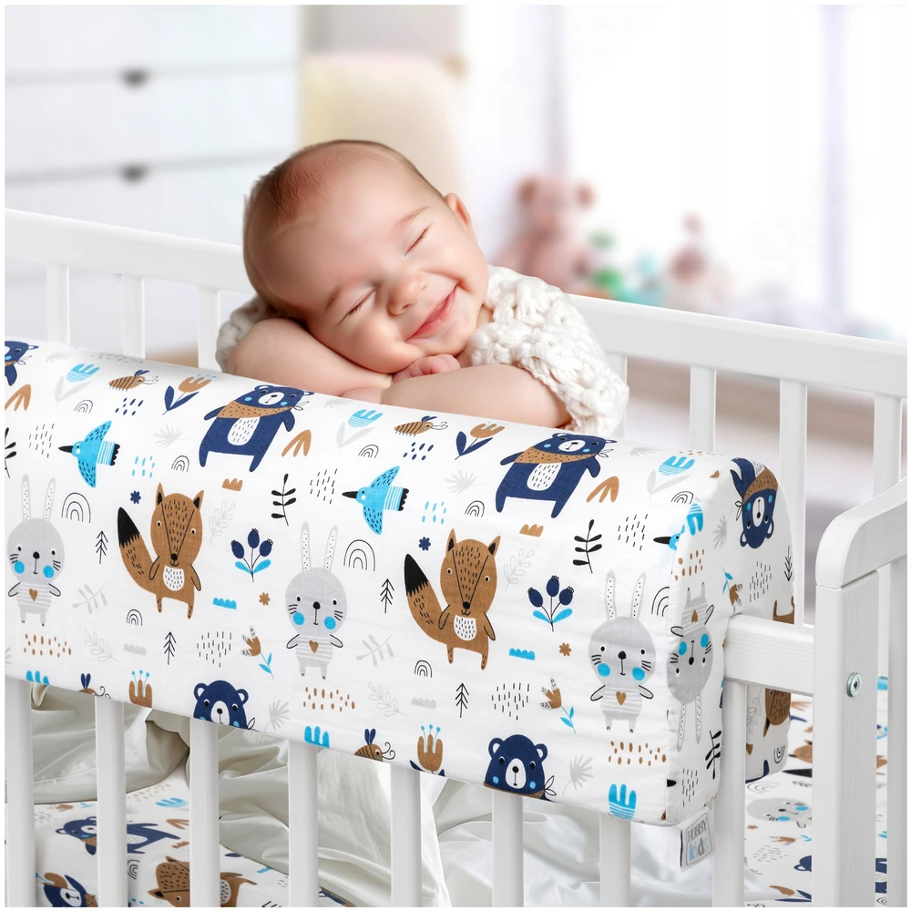 Pillowprim Ochraniacz do łóżeczka - Poduszka na barierkę - Ściągany pokrowiec - 90 cm
