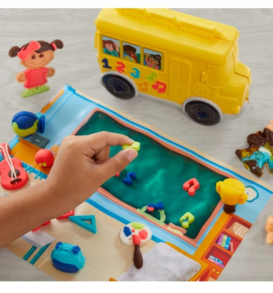 PLAY-DOH Rinkinys „Nuotykiai mokykloje“