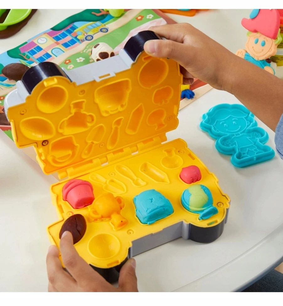 PLAY-DOH Rinkinys „Nuotykiai mokykloje“