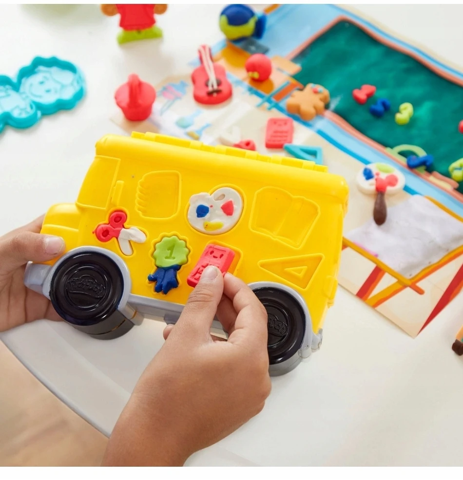 PLAY-DOH Rinkinys „Nuotykiai mokykloje“
