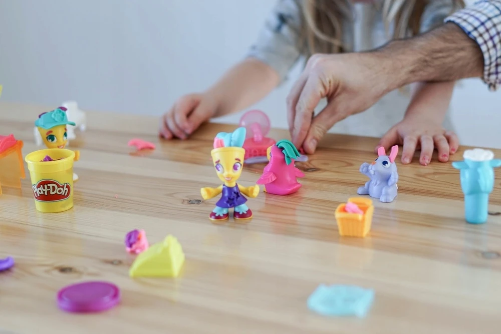 PLAY-DOH HASBRO CASTRY CAY 8 SPALVŲ NEONINĖS SPALVOS KONDINĖS DOVANA