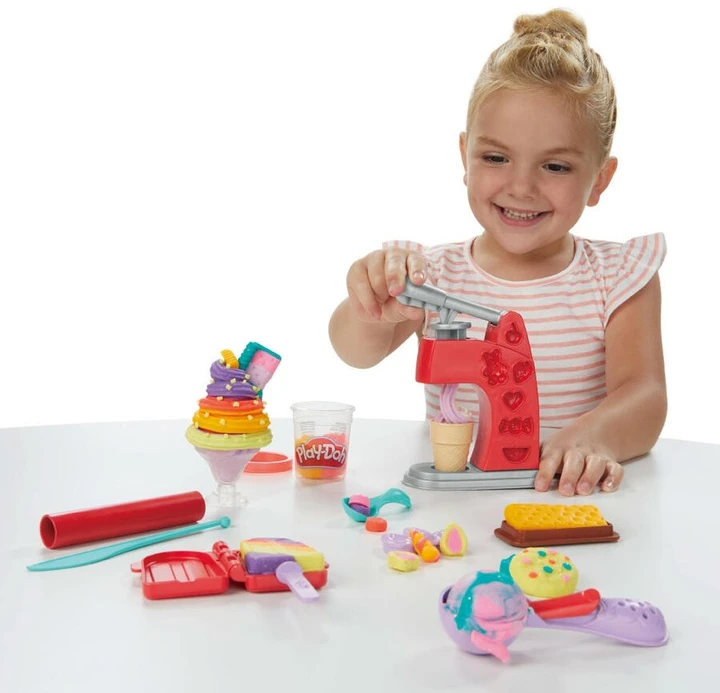 Play-doh Magiška ledų gamykla: vienaragis ir desertai