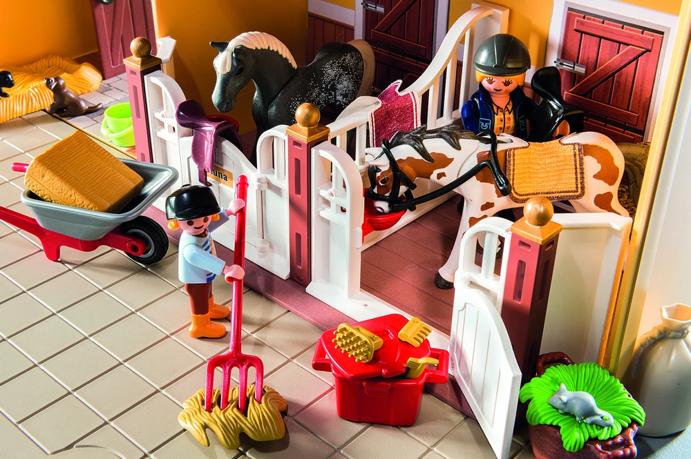Playmobil Country 71393 Nauja nešiojama arklidė