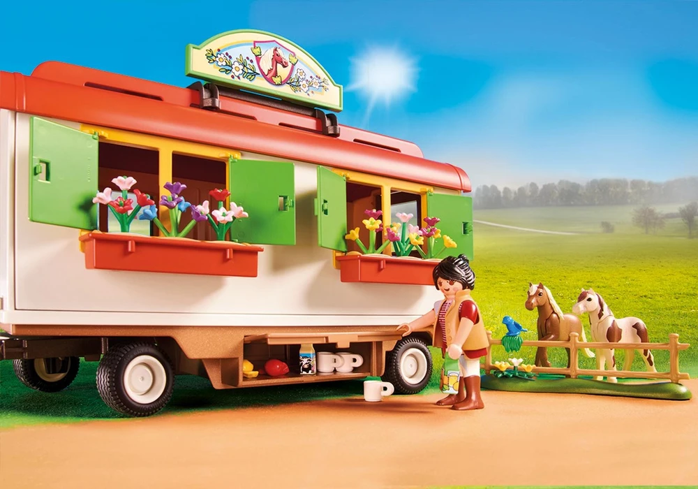Playmobil Šalies ponys prieglauda su priekaba