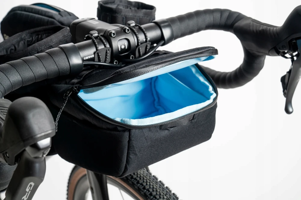 POC Ultra Bar Bag 4L žvyro maišelis juodas ČIA