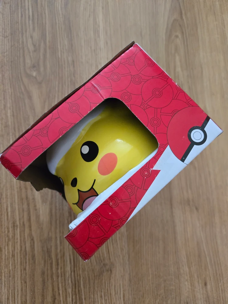 Bez Marki POKEMON CHRISTMAS PIKACHU keramikinis puodelis 400 ml + dėžutė 310