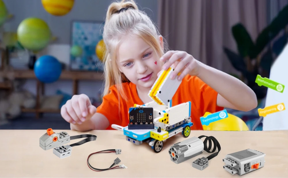 Power Functions plytos su nuotolinio valdymo pulteliu ir 2 M varikliais vaikams nuo 3 metų