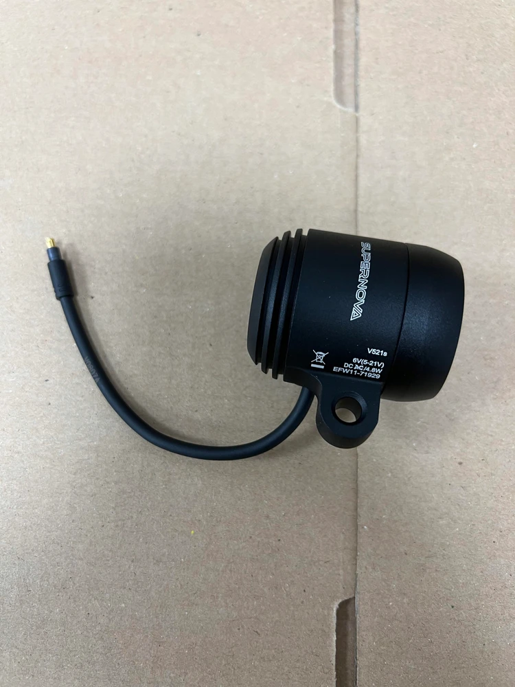 Priekinis žibintas Supernova V521s, juodas