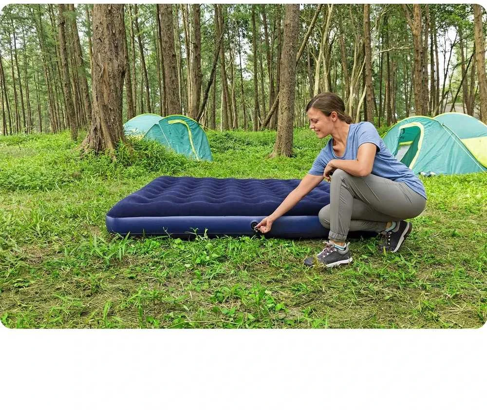 Pripučiamas čiužinys 203x183x22 cm su stūmokliniu pompa Bestway 67004