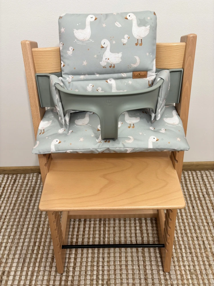 PROMOTION vandeniui atsparios pagalvėlės Stokke Tripp Trapp 2in1 žąsų šalavijui