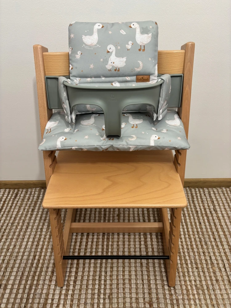PROMOTION vandeniui atsparios pagalvėlės Stokke Tripp Trapp 2in1 žąsų šalavijui