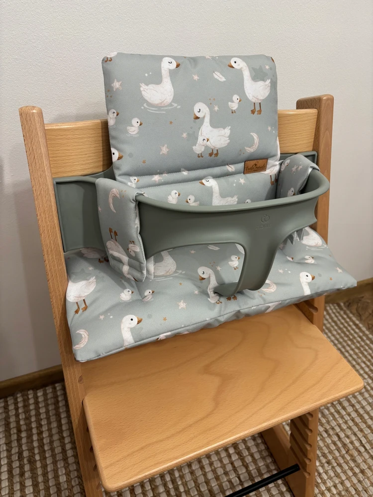 PROMOTION vandeniui atsparios pagalvėlės Stokke Tripp Trapp 2in1 žąsų šalavijui