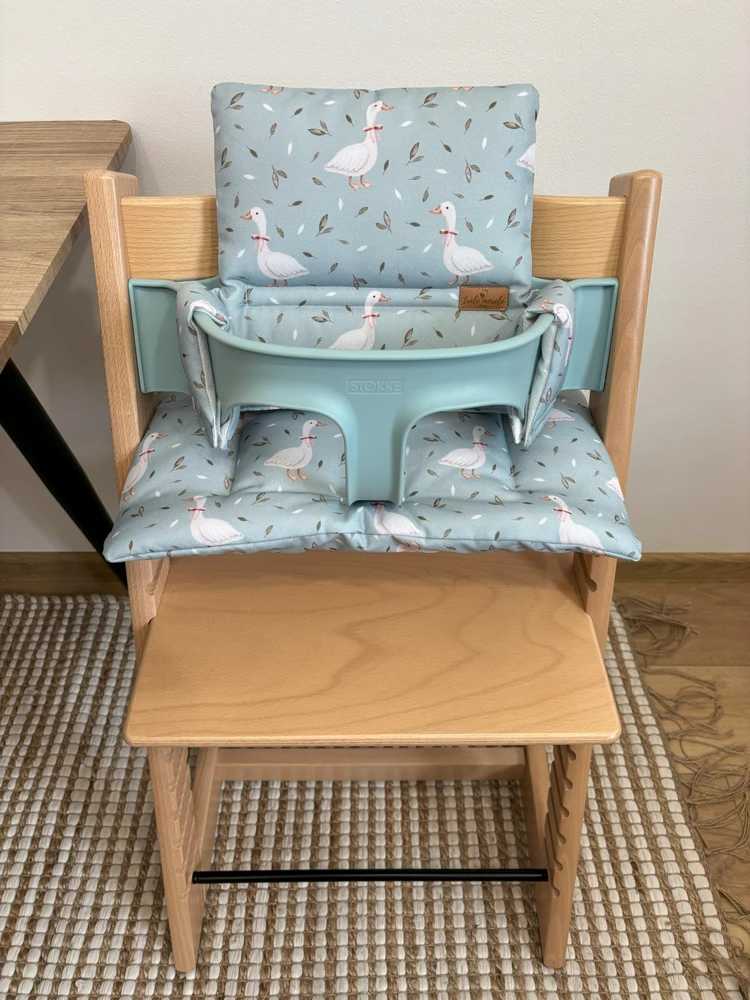 PROMOTION vandeniui atsparios pagalvėlės Stokke Tripp Trapp 2in1 žąsų mėtai