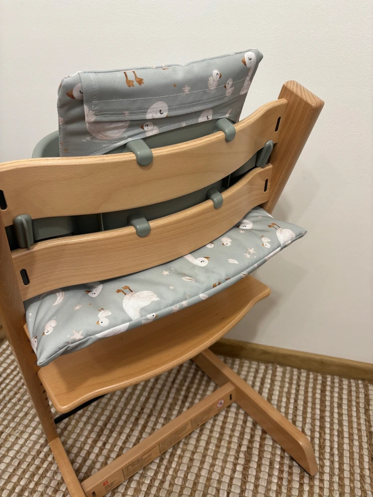 PROMOTION vandeniui atsparios pagalvėlės Stokke Tripp Trapp 2in1 žąsų šalavijui