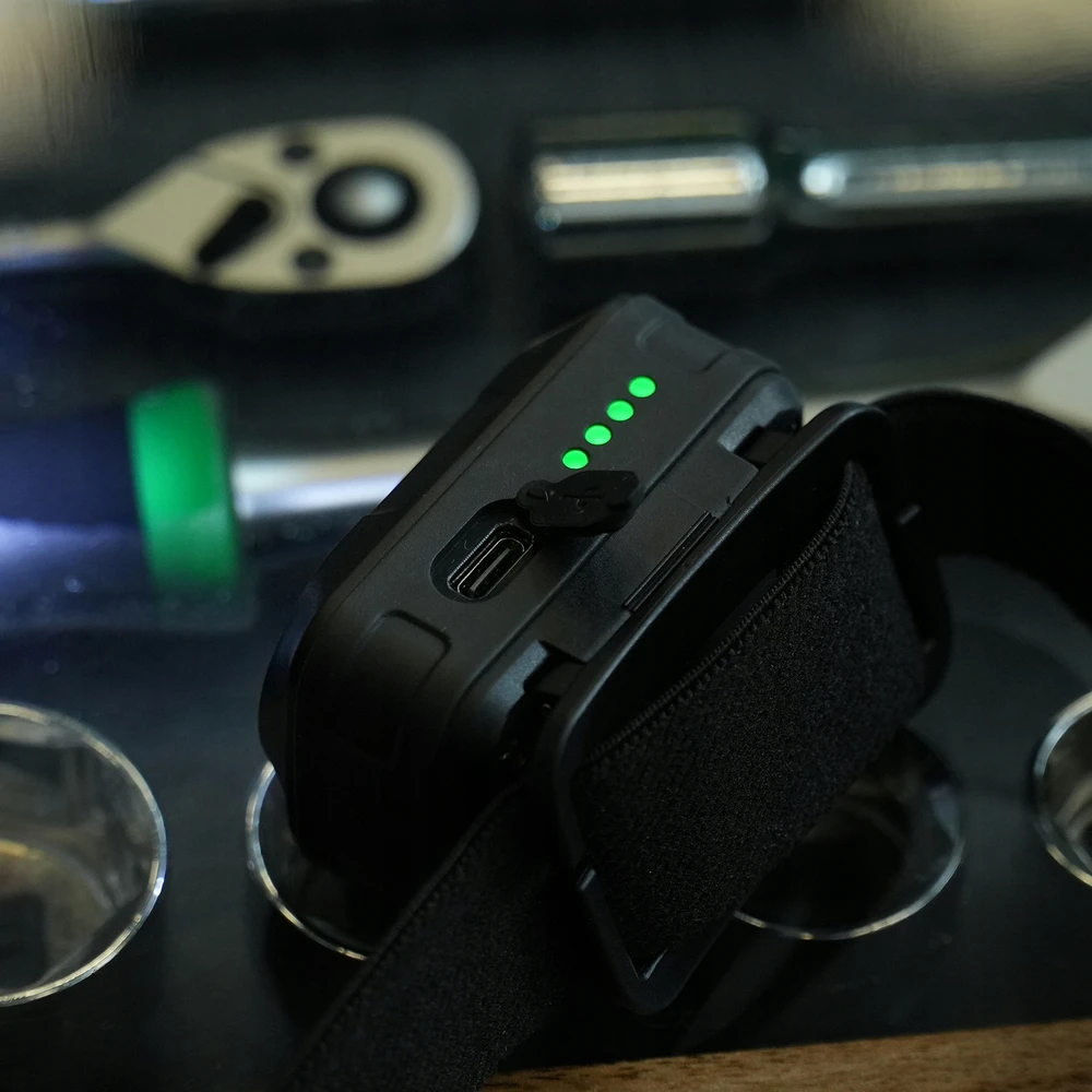 PROTESTER LED PRIEKINIS LAMPAS 600 lm USB-C IP44 ĮKRAUJAMAS PRIEKINIS LEMPAS