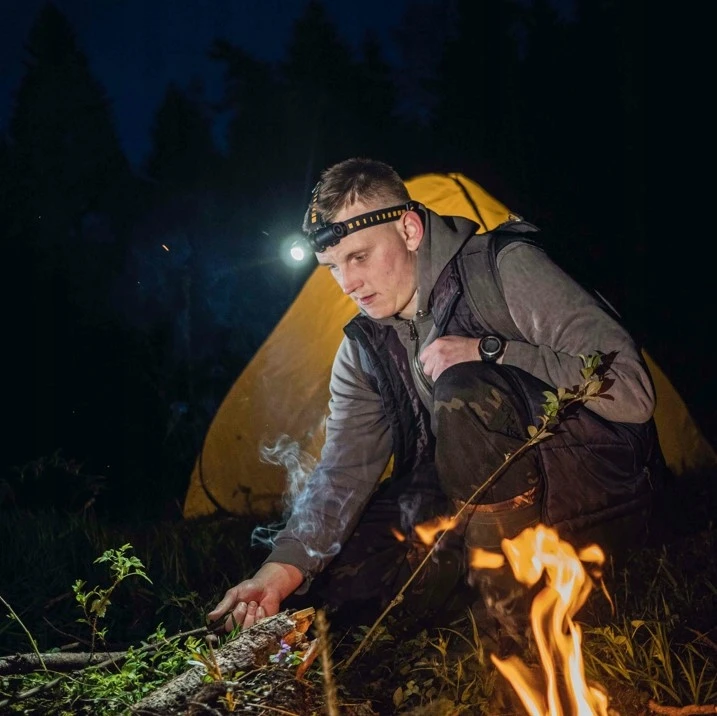 Prožektorius Armytek Wizard C2 Pro Max Magnet, šilta šviesa