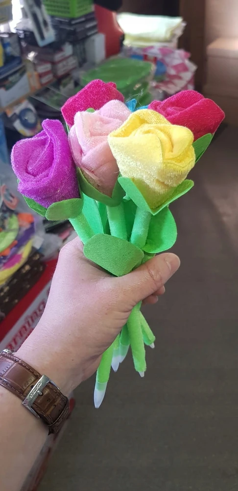 Quatro PLIUSAS gėlių rašiklis ROSE įvairių spalvų