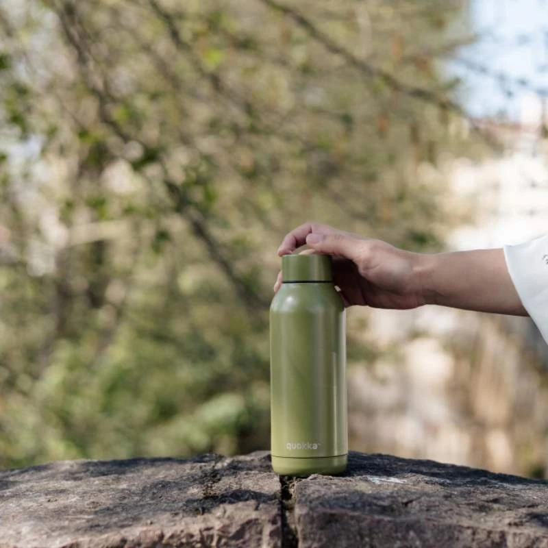 „Quokka Solid“ nerūdijančio plieno termosas 510 ml (alyvuogių žalia)