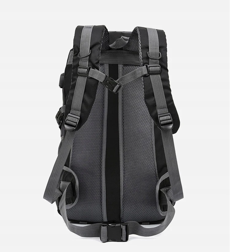 R70 Alaska 40L trekingo kuprinė, juoda