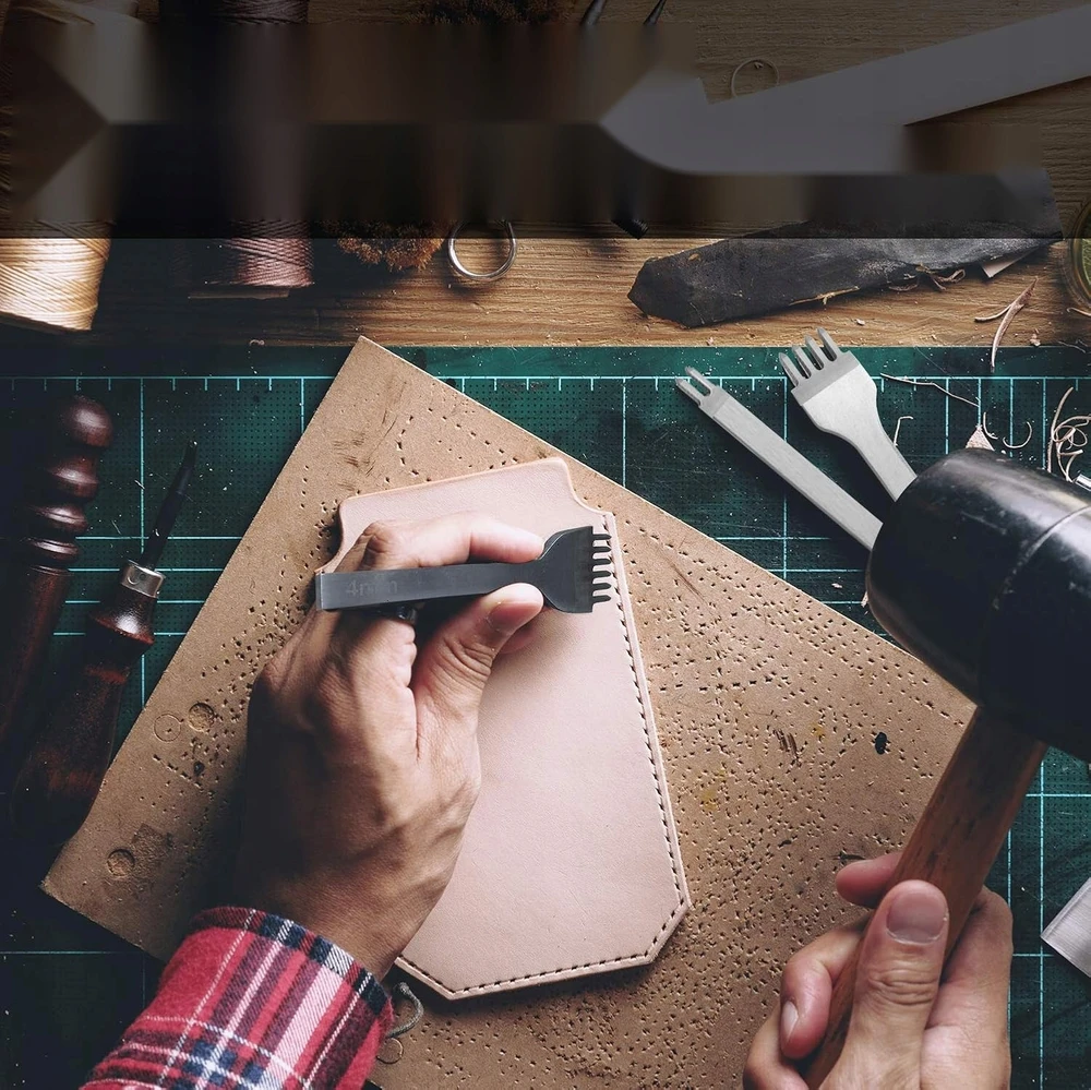 Rankų darbo įrankių rinkinys iš 58, skirtas siūti odinei rankinei DIY