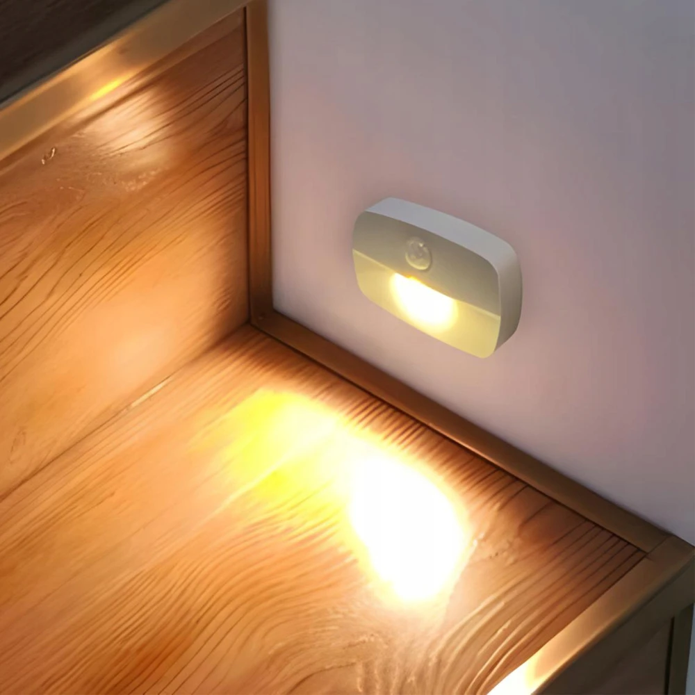 Renew Force LED naktinis apšvietimas, skirtas kontaktui su „Twilight Motion Sensor“ 3 režimų lizdu