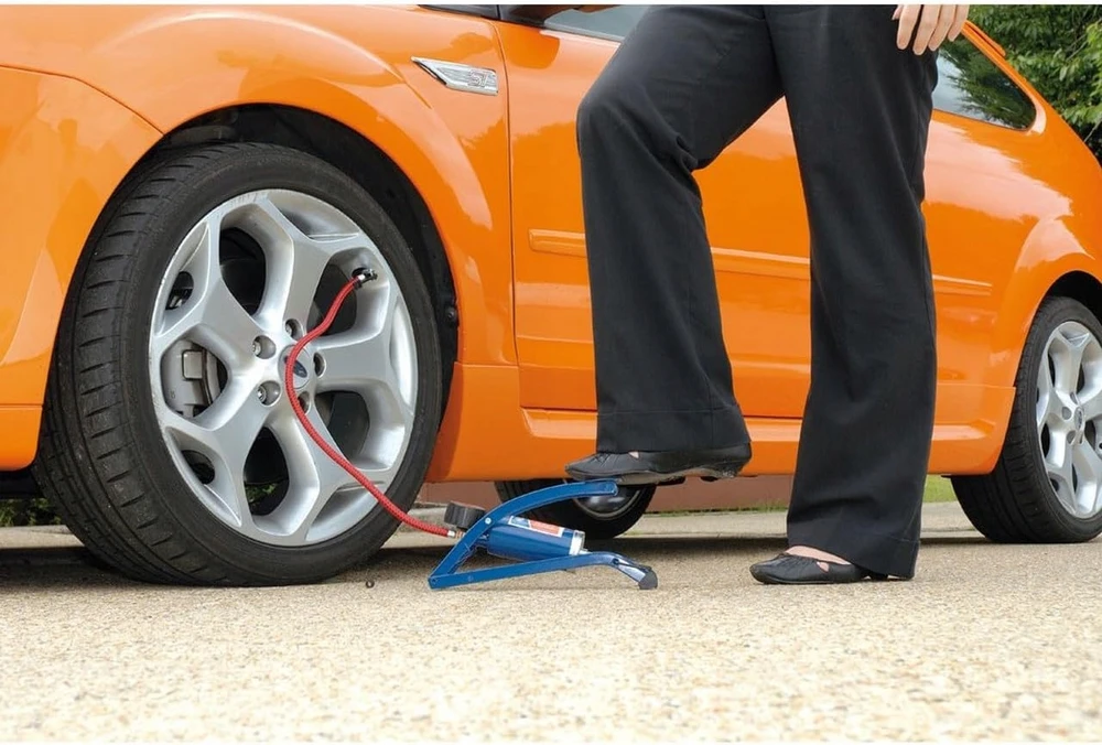 Retoo AUTOMOBILIŲ DVIRAČIO SIURBLAS, MONTUAMAS PĖJOJE, GRINDŲ stūmoklinis MANOMETRAS + FUNKCIJA