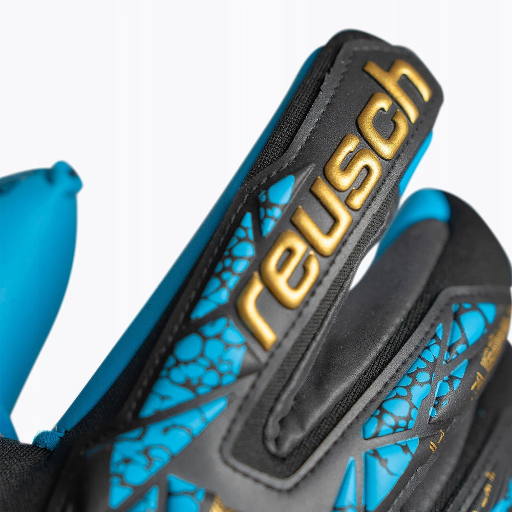Reusch Attrakt Aqua futbolo pirštinės