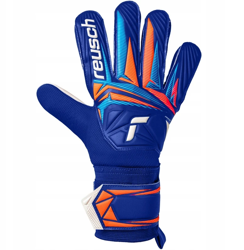 Reusch Attrakt Starter Solid Goalkeeper Gloves 56 70 514 4126