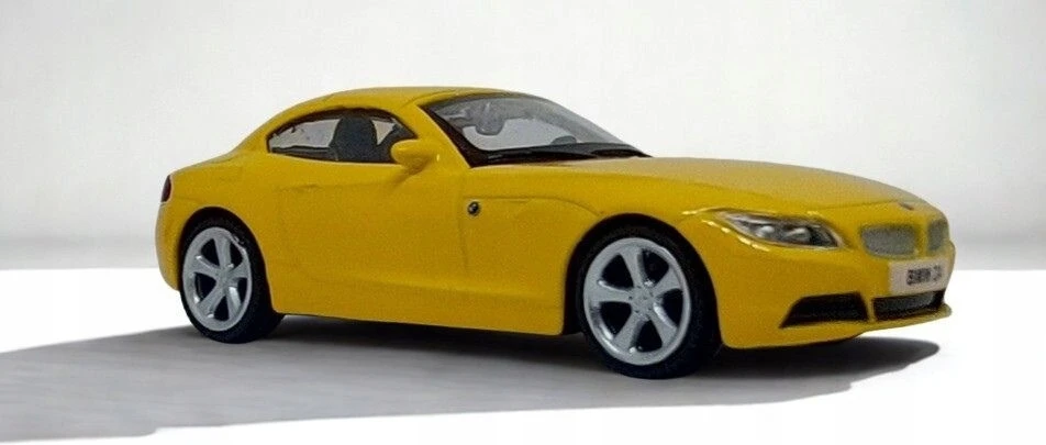 RMZ BMW Z4 Die-Cast Car 1:43 automobilis kolekcininkui ir vaikui