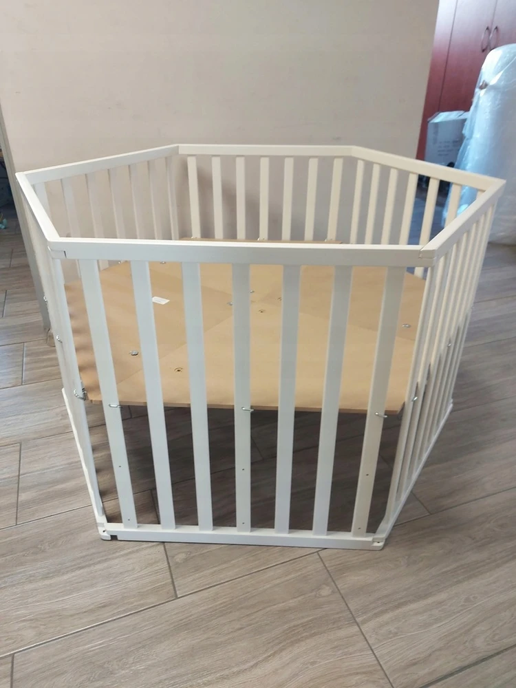 ROBA LITTLE STARS Hegaxonal Baby Playpen - Adjustable Height - Padded Cover - Braked Wheels - Baltas Lacquered Wood - Star Patter
